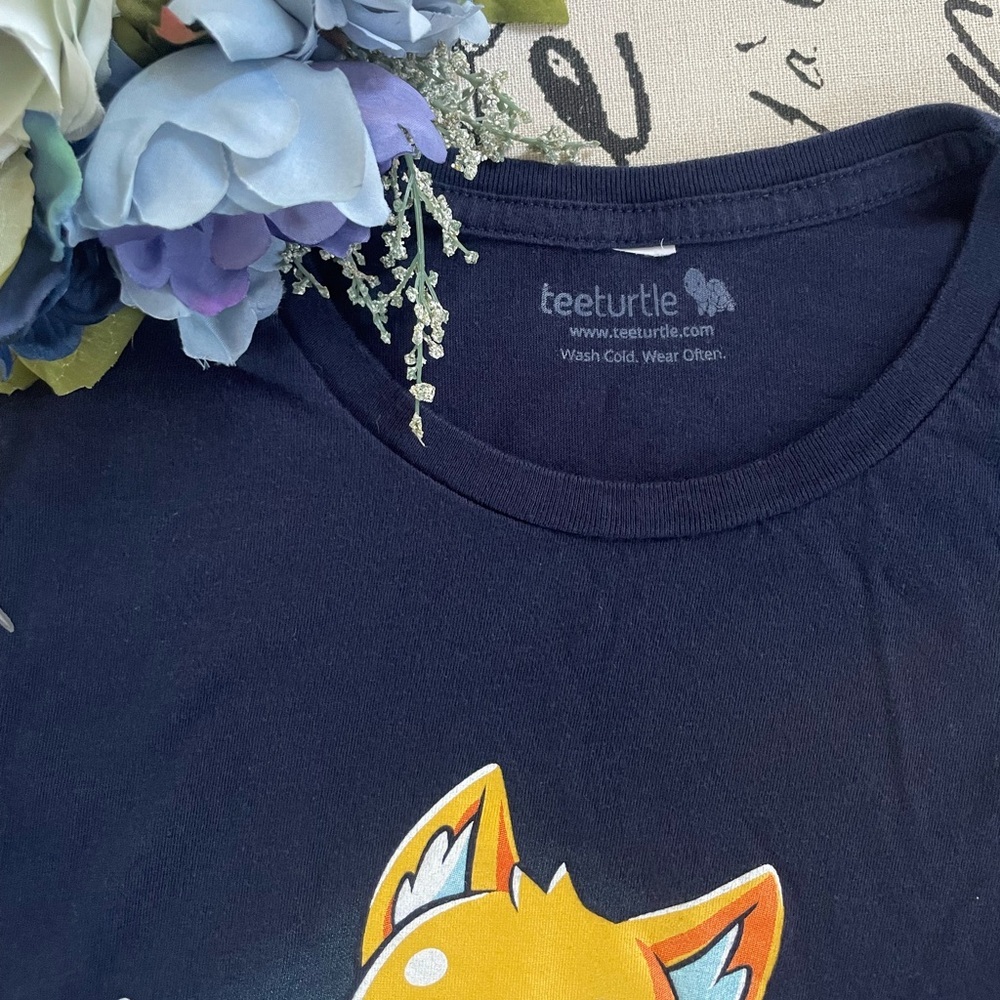 TeeTurtle Fox Sends Noods Graphic Tee Size XL - Picture 2 of 7